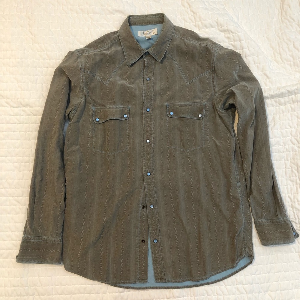 Ryan Michael button down men’s size L
